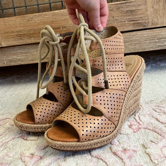 Johnston & Murphy Wedges - Picture 5 of 6